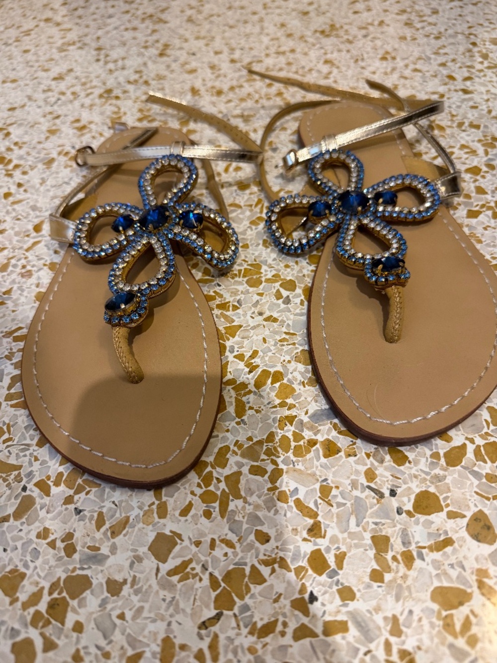Dressy Sandals like new